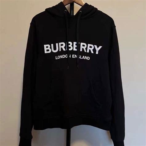 burberry 套頭衫|購買和出售 女款 Burberry 帽T和套頭衫 .